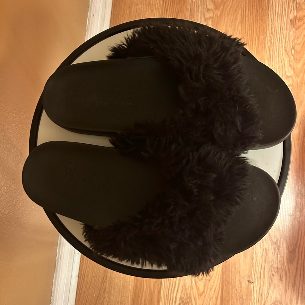 Pink-Victoria Secret Slides- Black 7.5